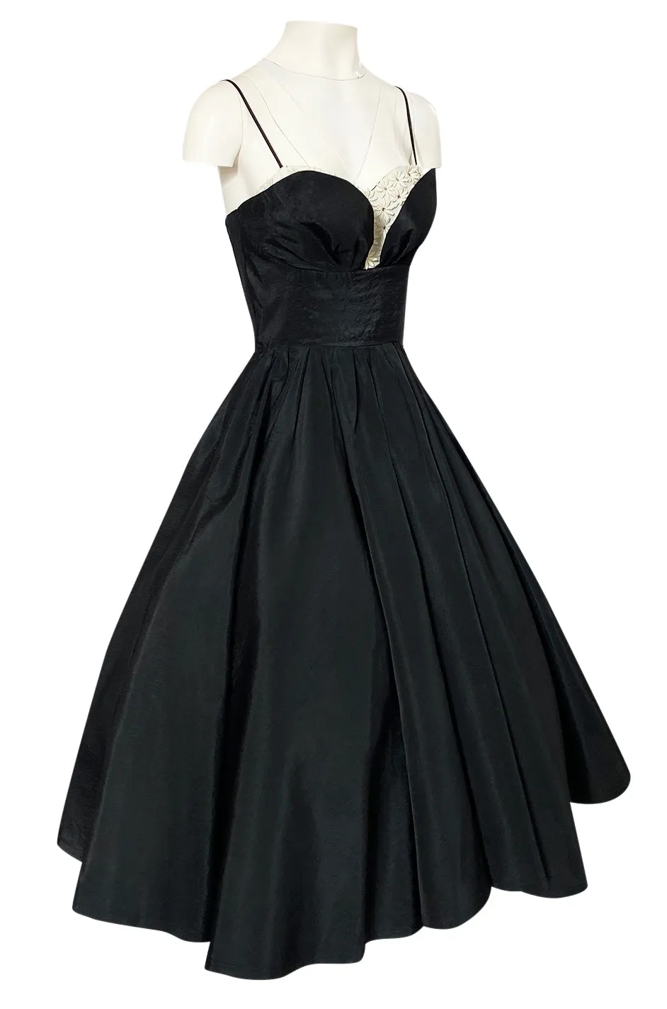 1950s Unlabeled Black Full Circle Skirted Silk Dress w Daisy Applique Bust