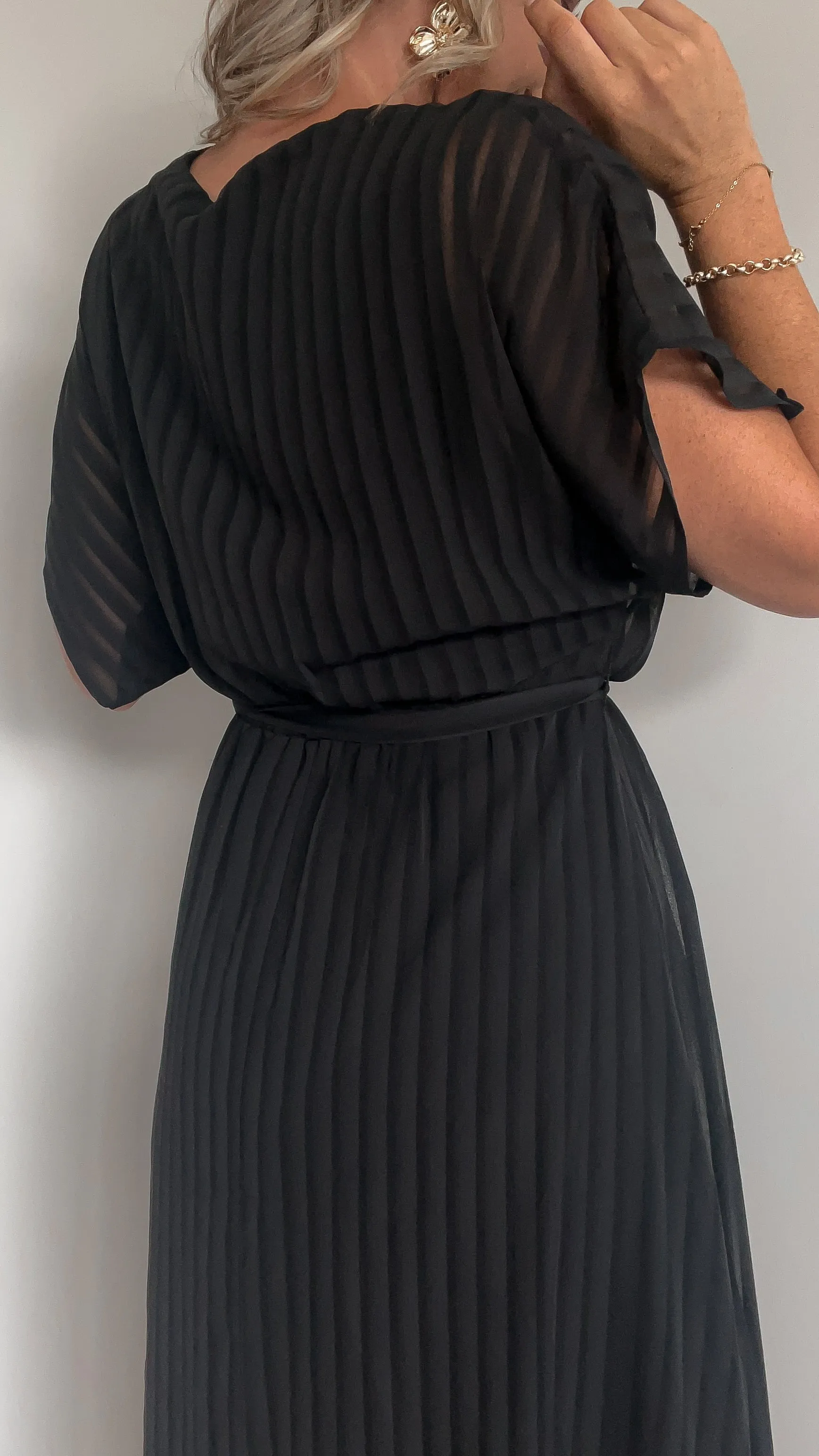 Celebration by Shine On Skylah Midi Dress Black