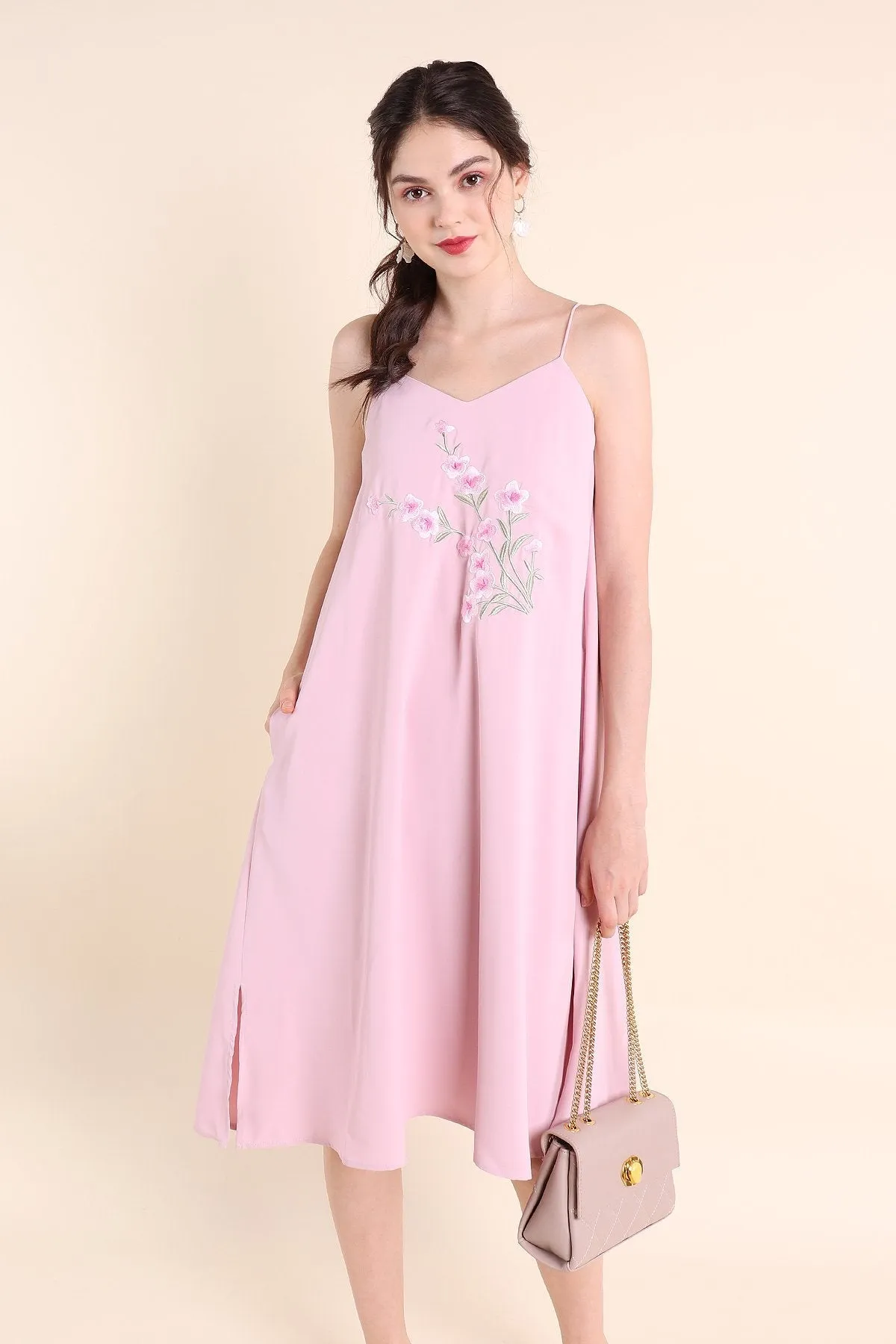MADEBYNM BLISS FLORAL EMBROIDERY MIDI TRAPEZE DRESS IN PINK [XS/S/M/L] 