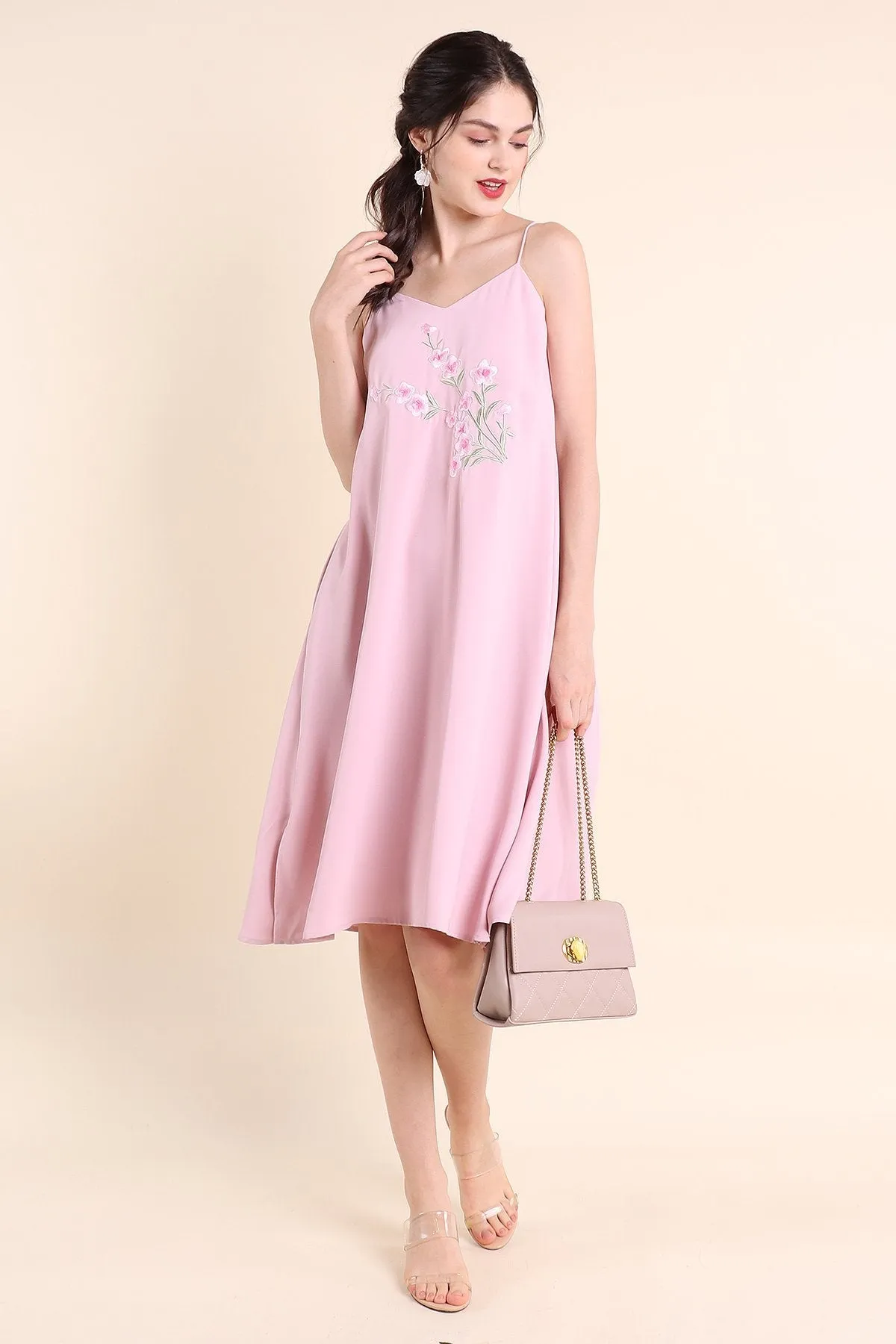 MADEBYNM BLISS FLORAL EMBROIDERY MIDI TRAPEZE DRESS IN PINK [XS/S/M/L] 