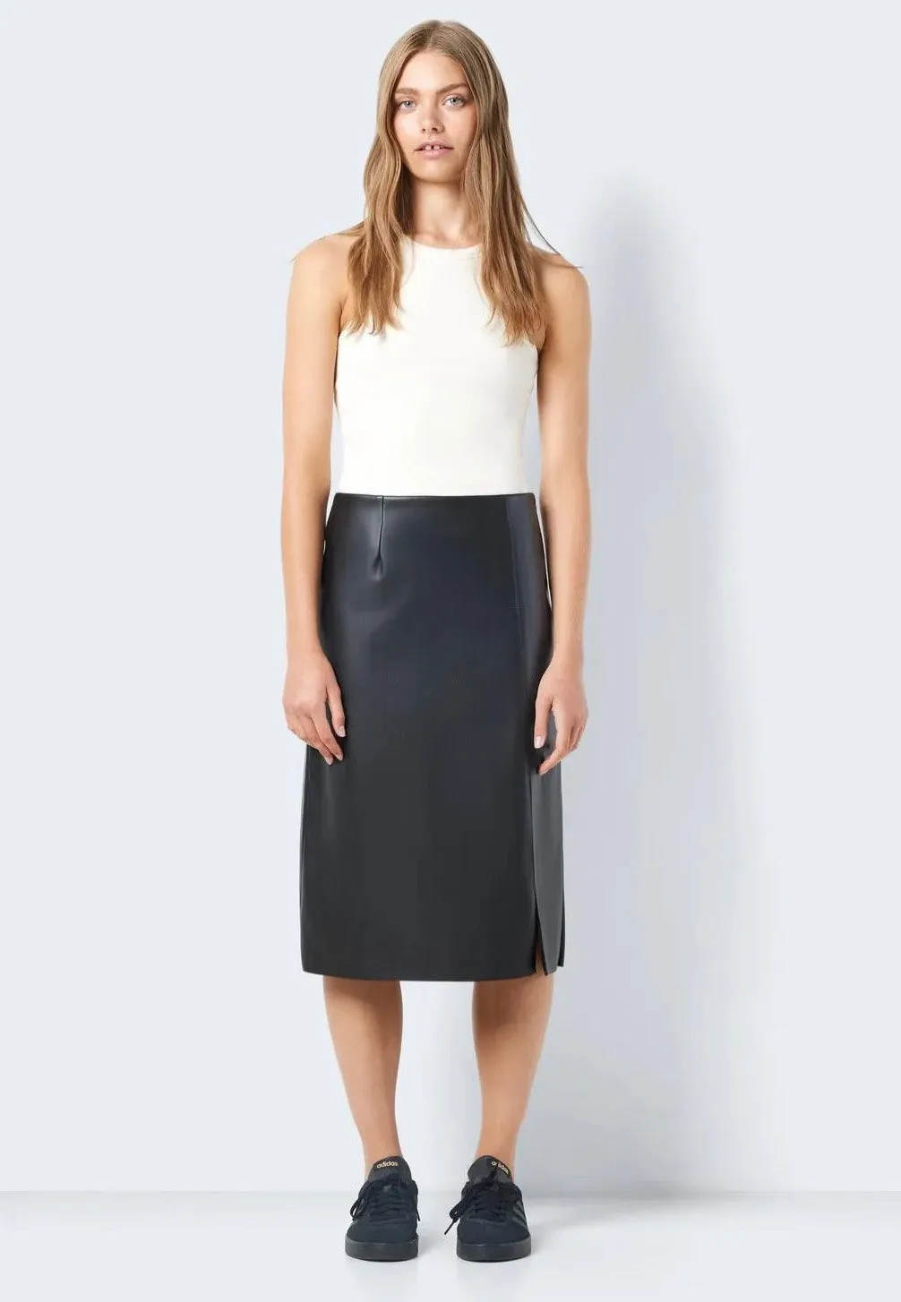 Noisy May - Clara Slit Midi Leng Black - Skirt