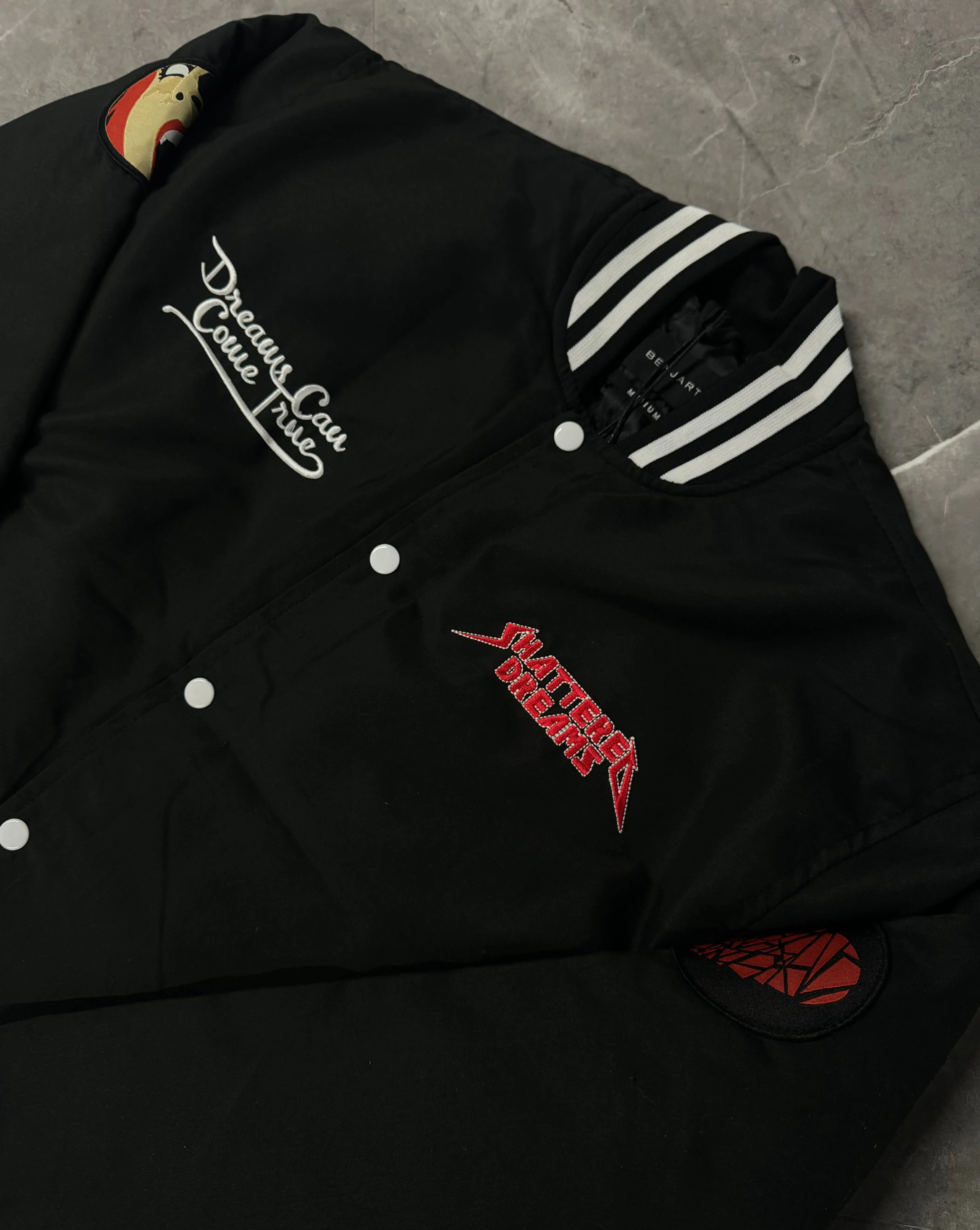 The Shattered Dreams Bomber - BLACK